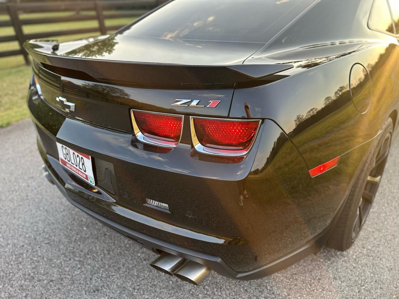 Chevrolet Camaro Coupe ZL1 2013