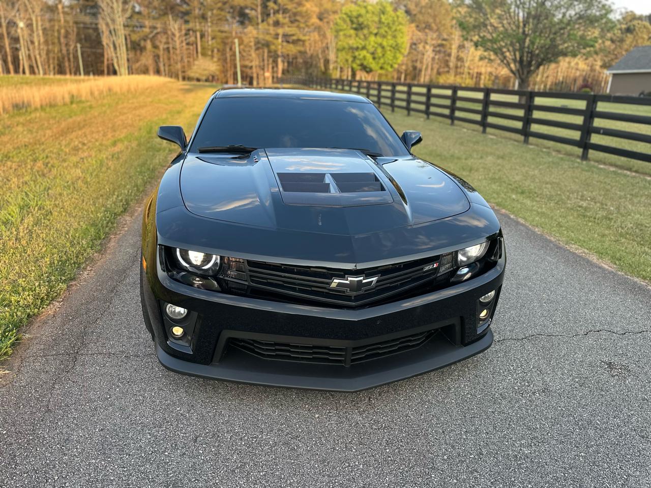 Chevrolet Camaro Coupe ZL1 2013