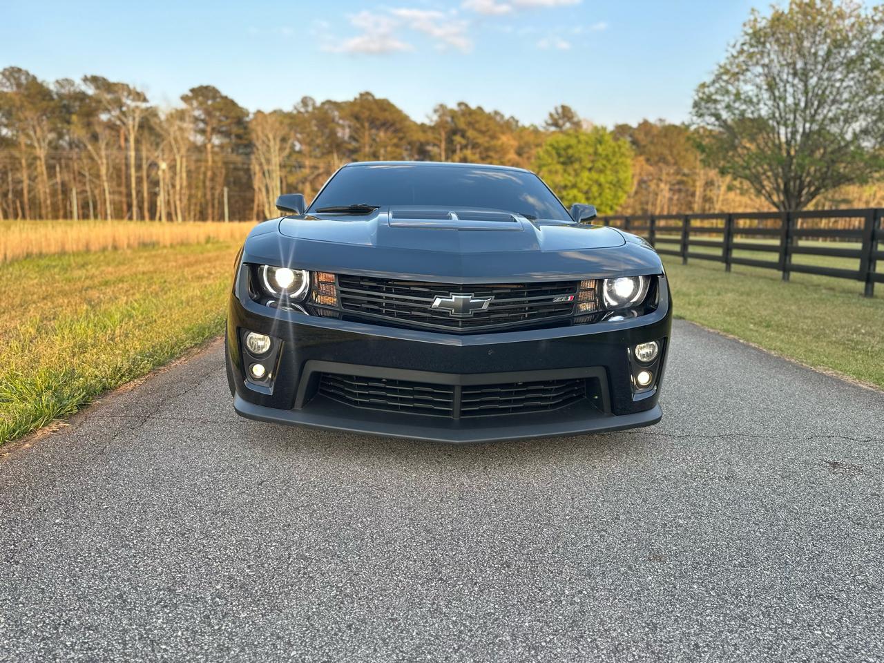 Chevrolet Camaro Coupe ZL1 2013