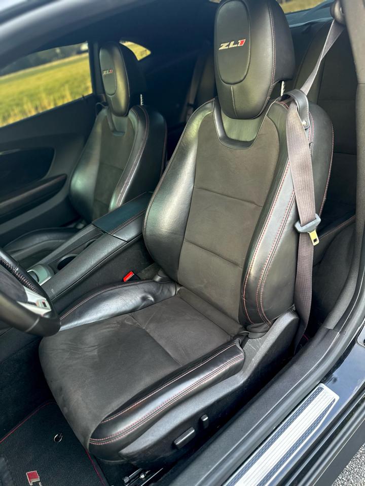 Chevrolet Camaro Coupe ZL1 2013