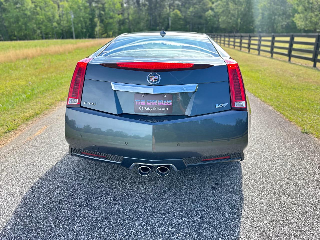Cadillac CTS V Coupe 2011