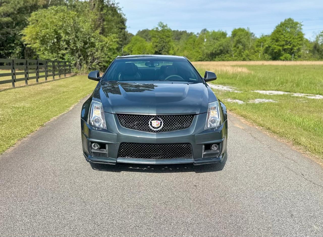Cadillac CTS V Coupe 2011