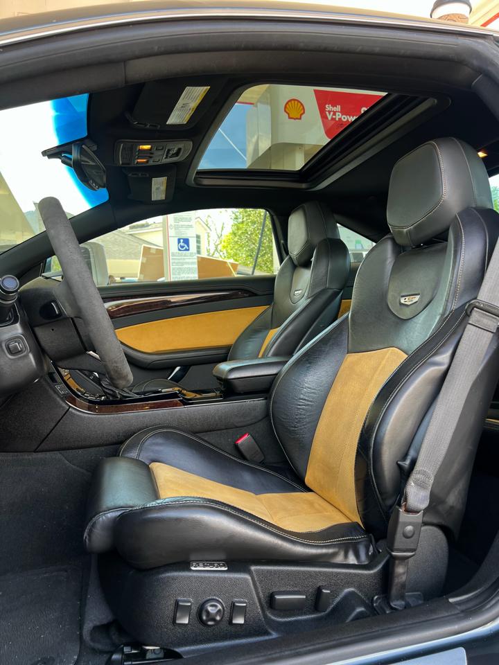 Cadillac CTS V Coupe 2011