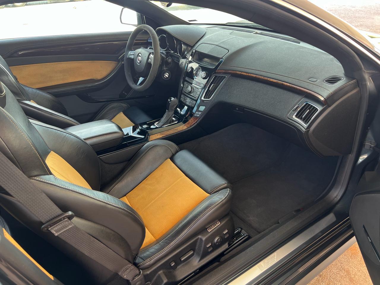 Cadillac CTS V Coupe 2011