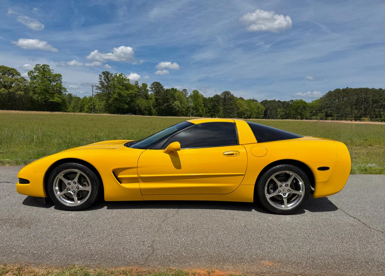 Chevrolet Corvette Coupe 2003