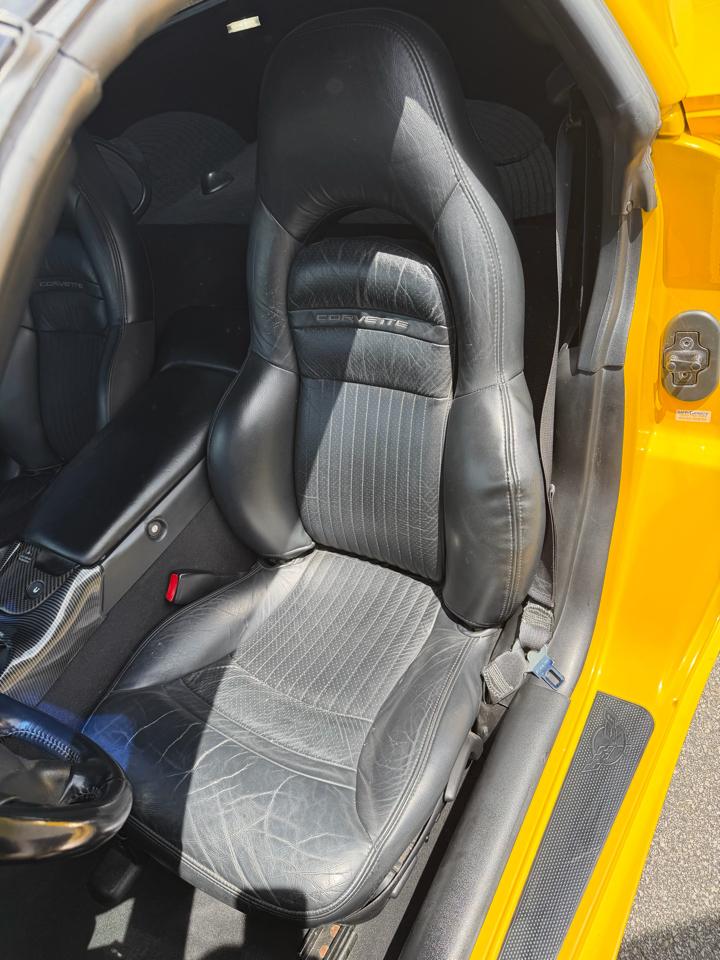 Chevrolet Corvette Coupe 2003