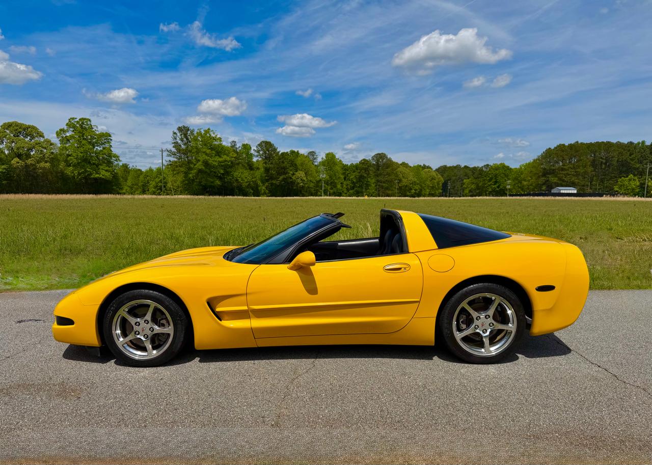 Chevrolet Corvette Coupe 2003