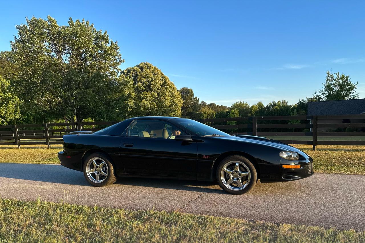 Chevrolet Camaro 1SS Coupe 6M 2000