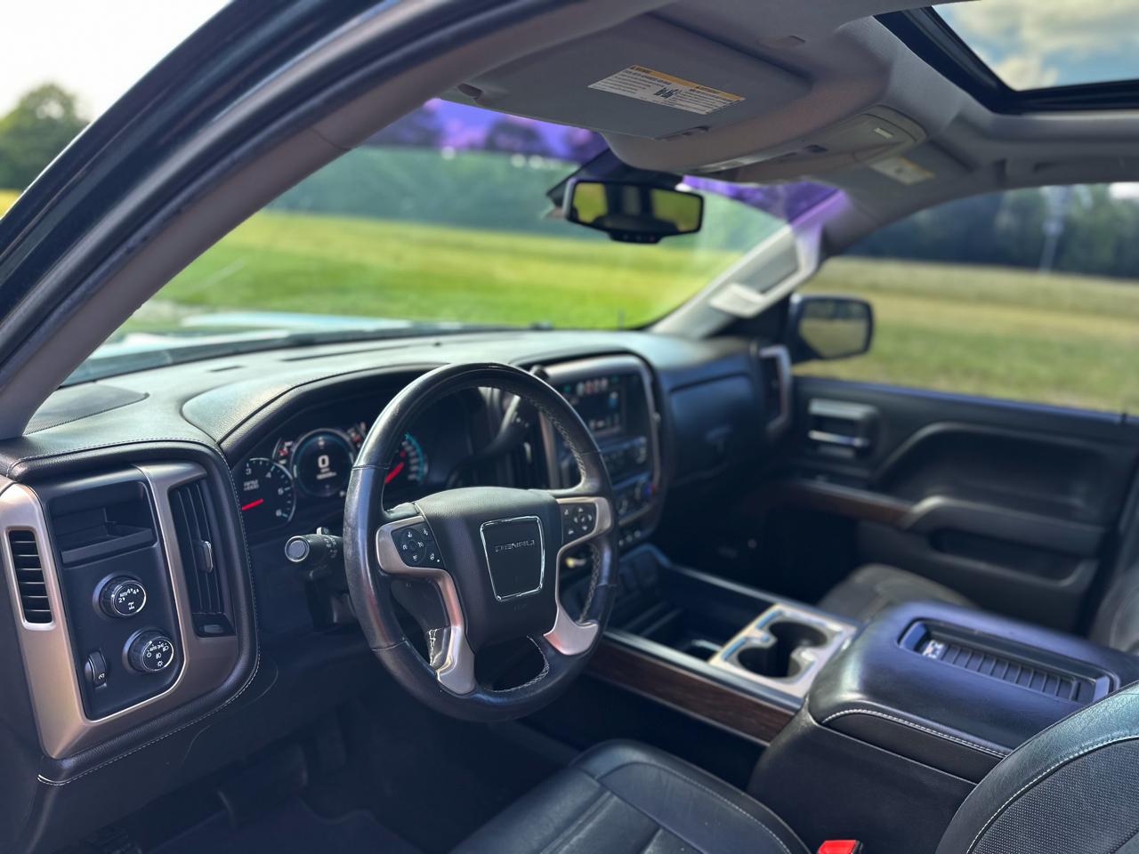 GMC Sierra 1500 Denali Crew Cab Short Box 4WD 2017