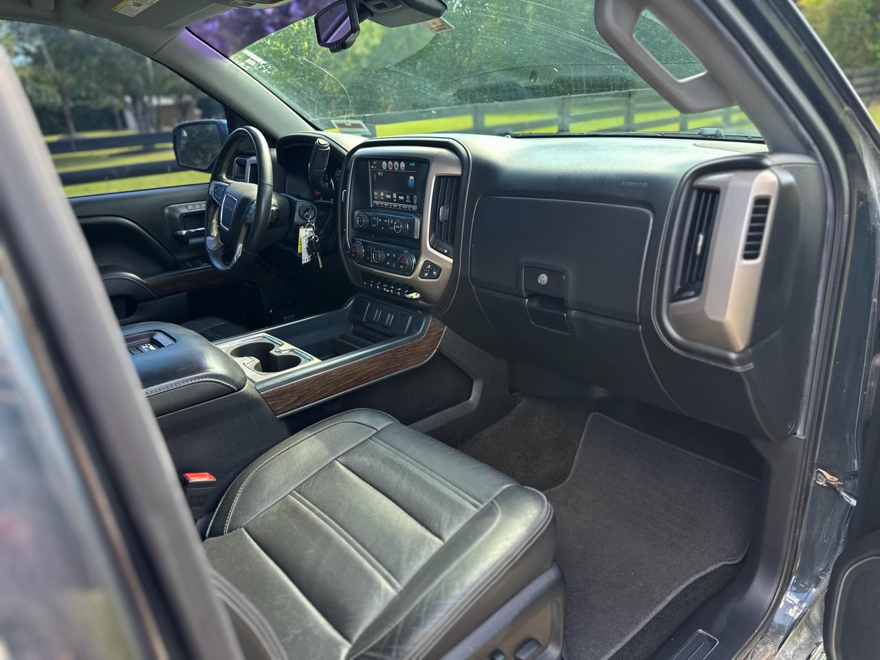 GMC Sierra 1500 Denali Crew Cab Short Box 4WD 2017
