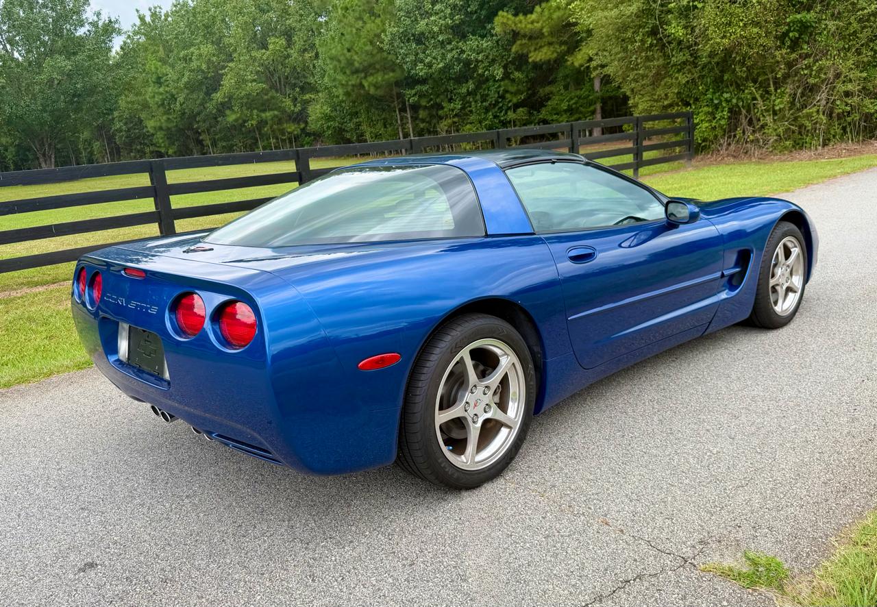 Chevrolet Corvette Coupe 2002
