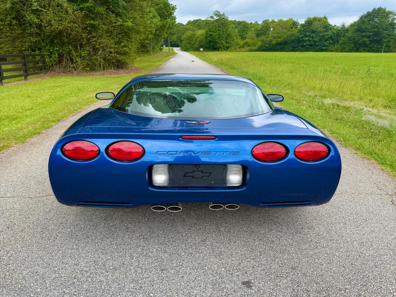 Chevrolet Corvette Coupe 2002
