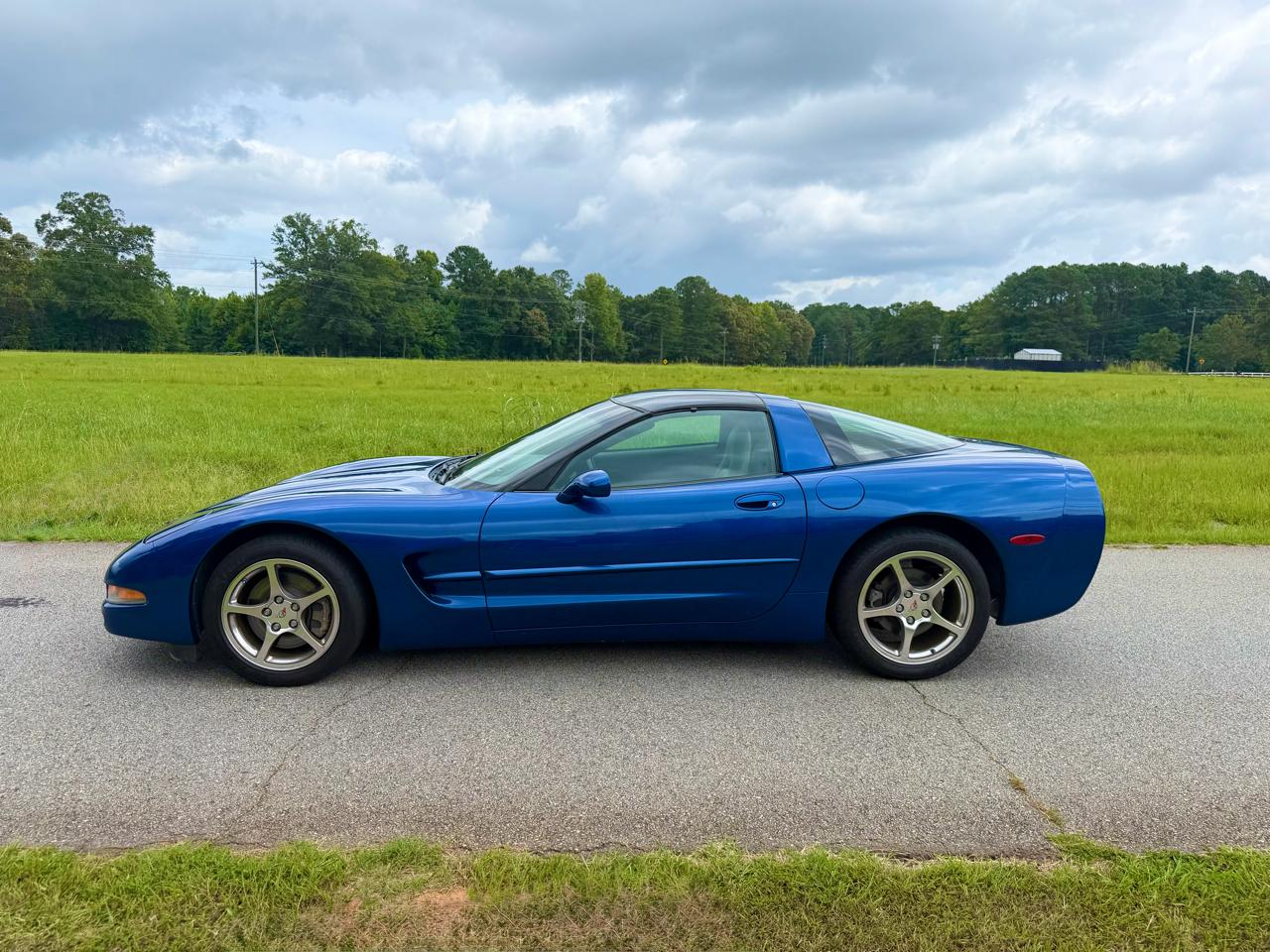 Chevrolet Corvette Coupe 2002