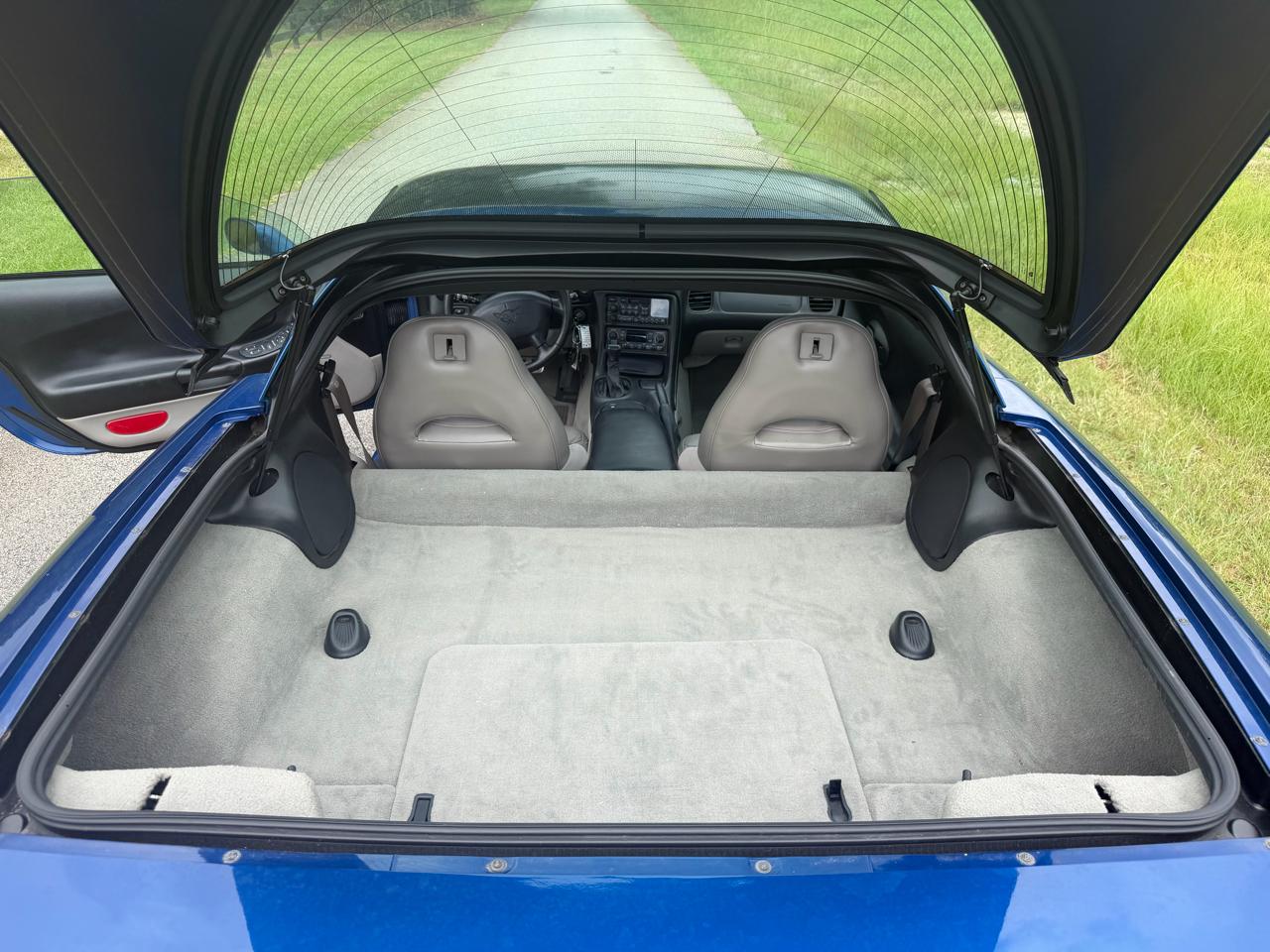 Chevrolet Corvette Coupe 2002