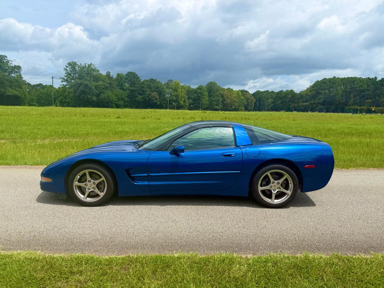 Chevrolet Corvette Coupe 2002