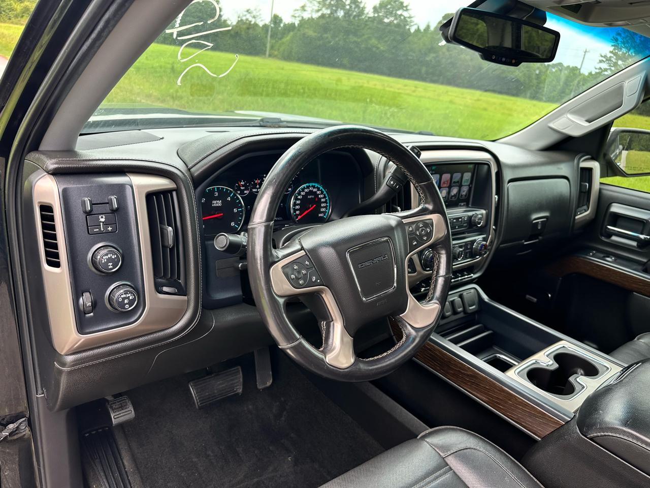 GMC Sierra 1500 4WD Crew Cab 143.5" Denali 2018