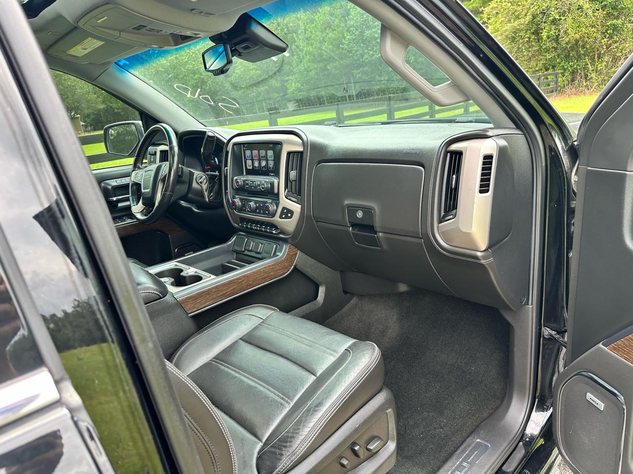 GMC Sierra 1500 4WD Crew Cab 143.5" Denali 2018