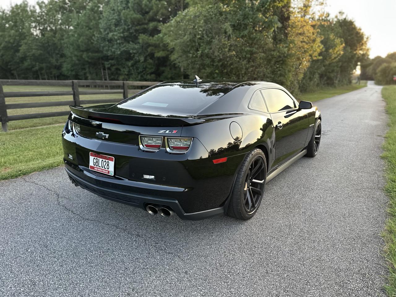 Chevrolet Camaro Coupe ZL1 2013