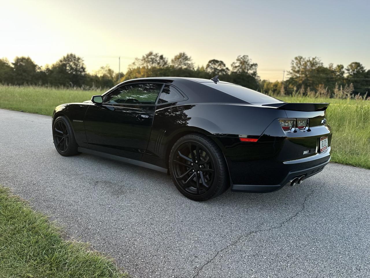 Chevrolet Camaro Coupe ZL1 2013