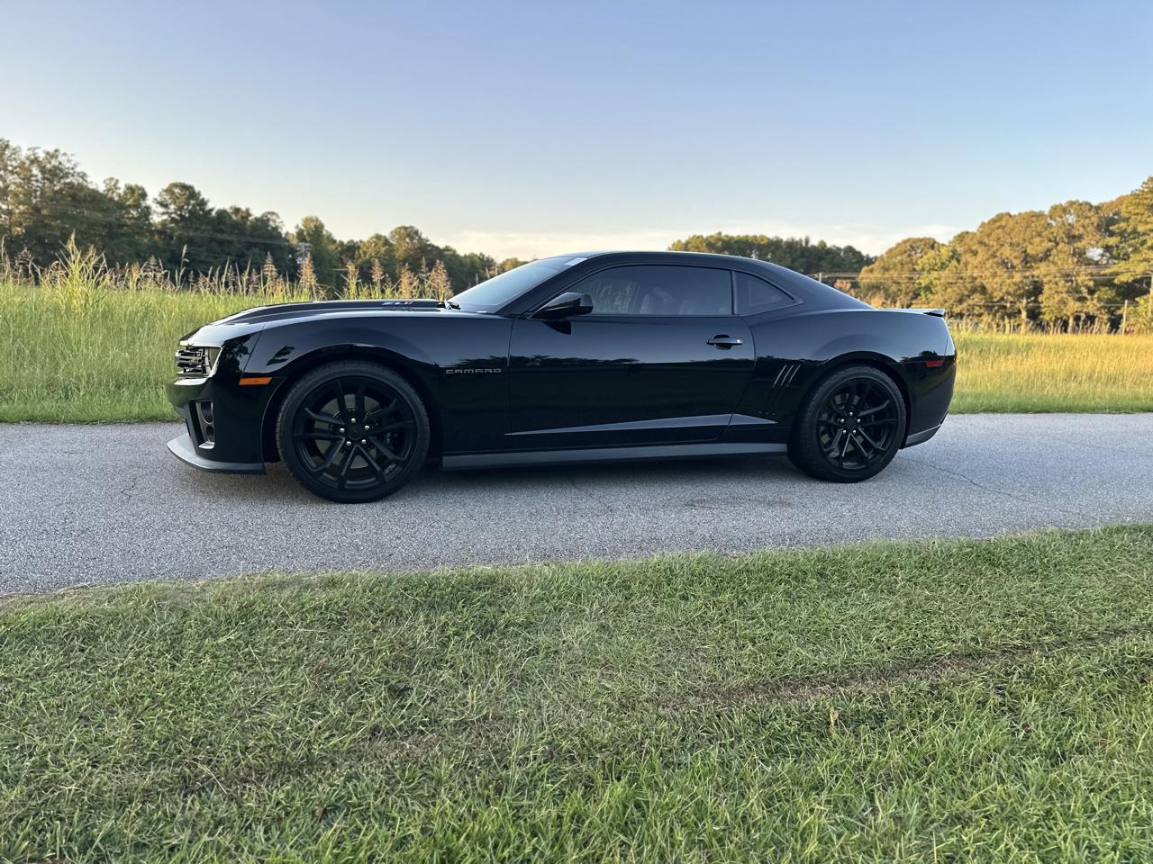 Chevrolet Camaro Coupe ZL1 2013