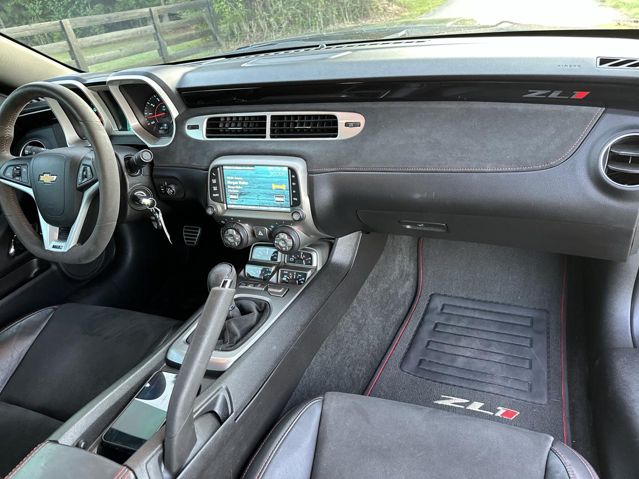 Chevrolet Camaro Coupe ZL1 2013