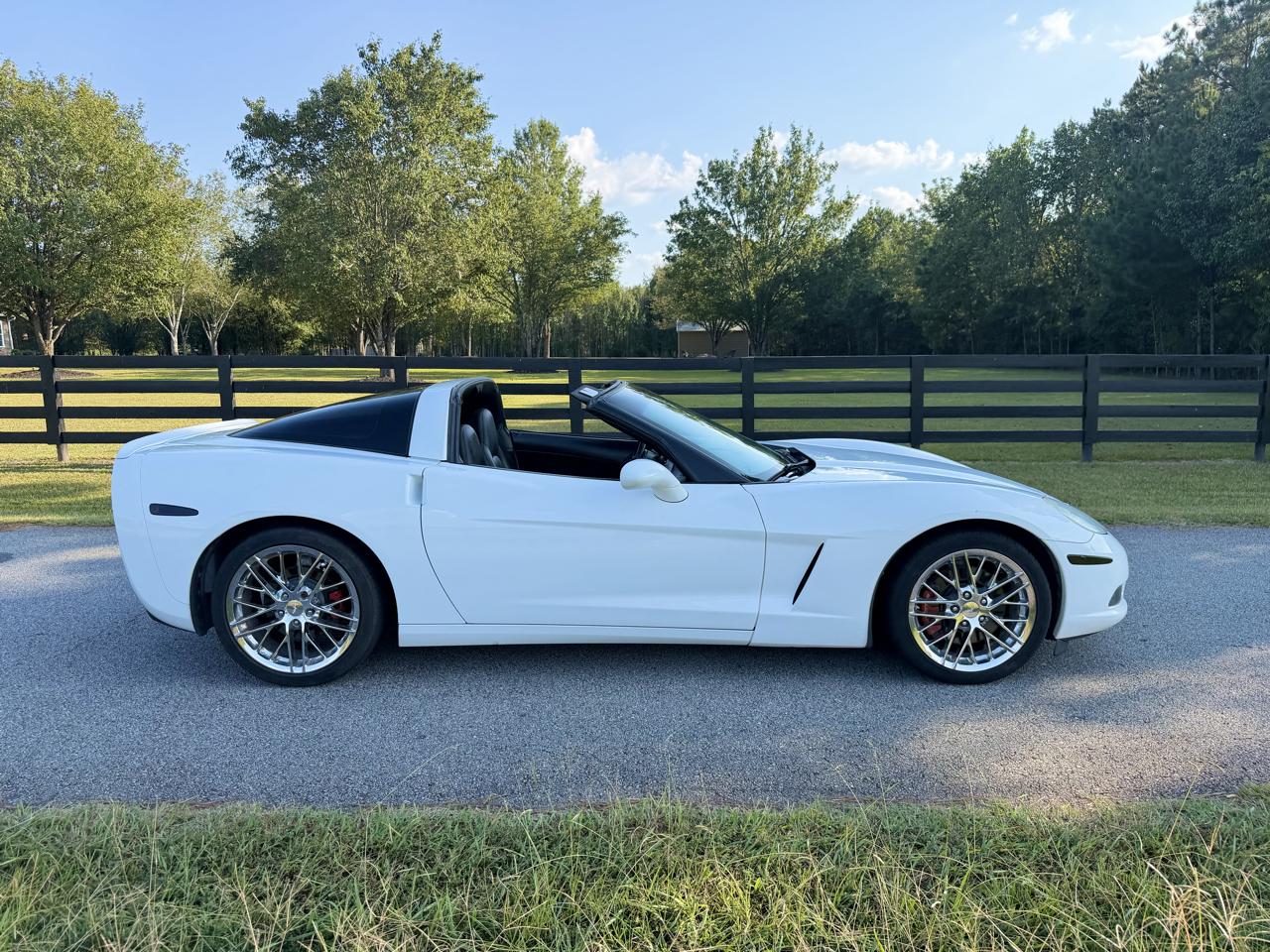 Chevrolet Corvette Coupe 2005