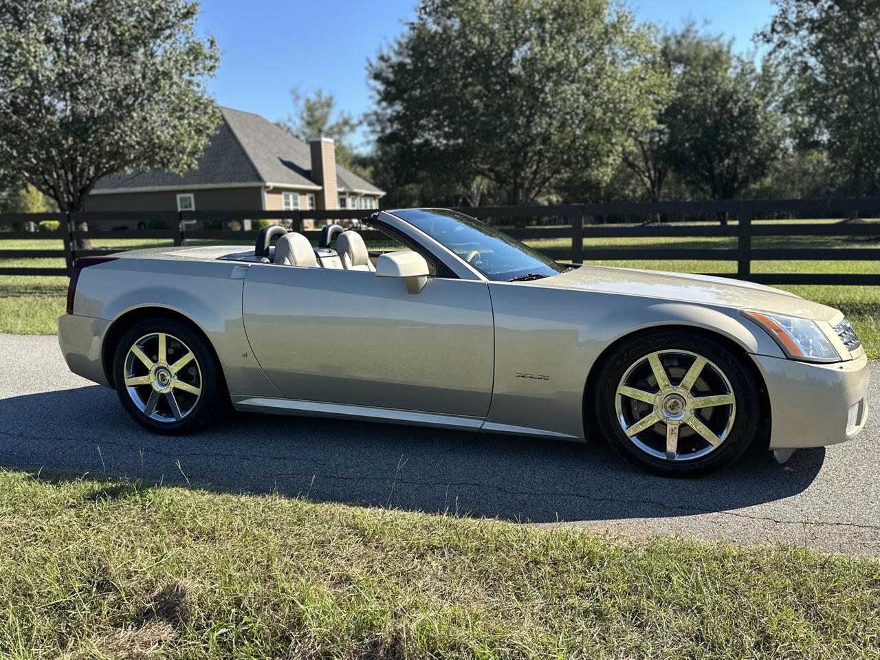 Cadillac XLR Convertible 2006