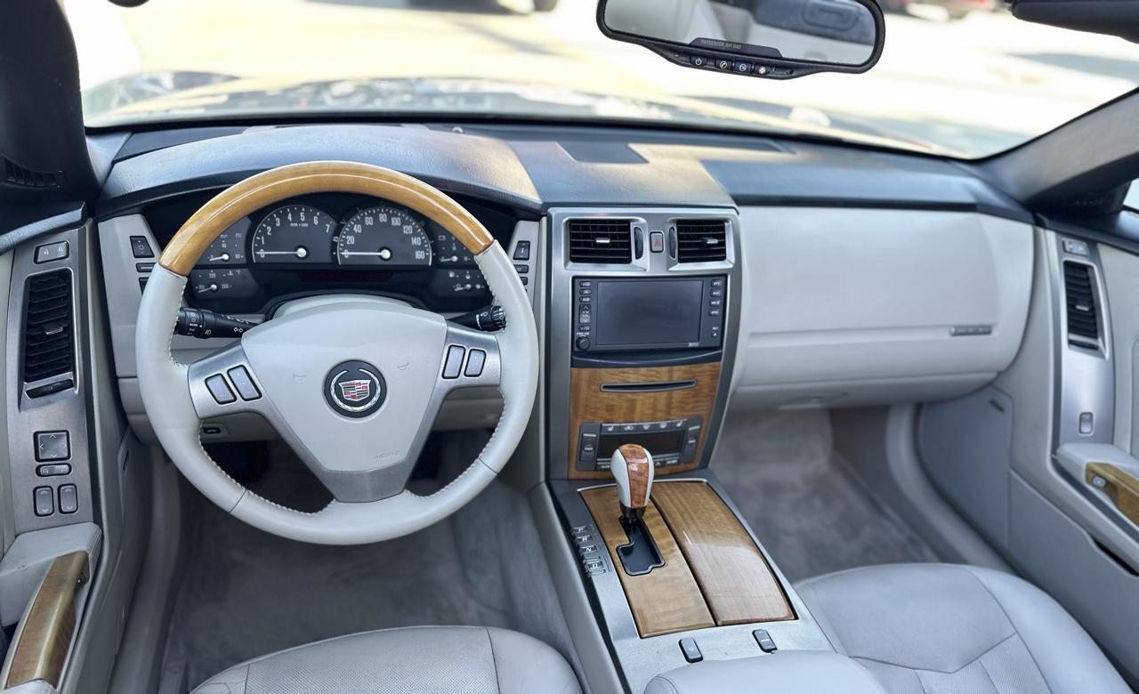 Cadillac XLR Convertible 2006