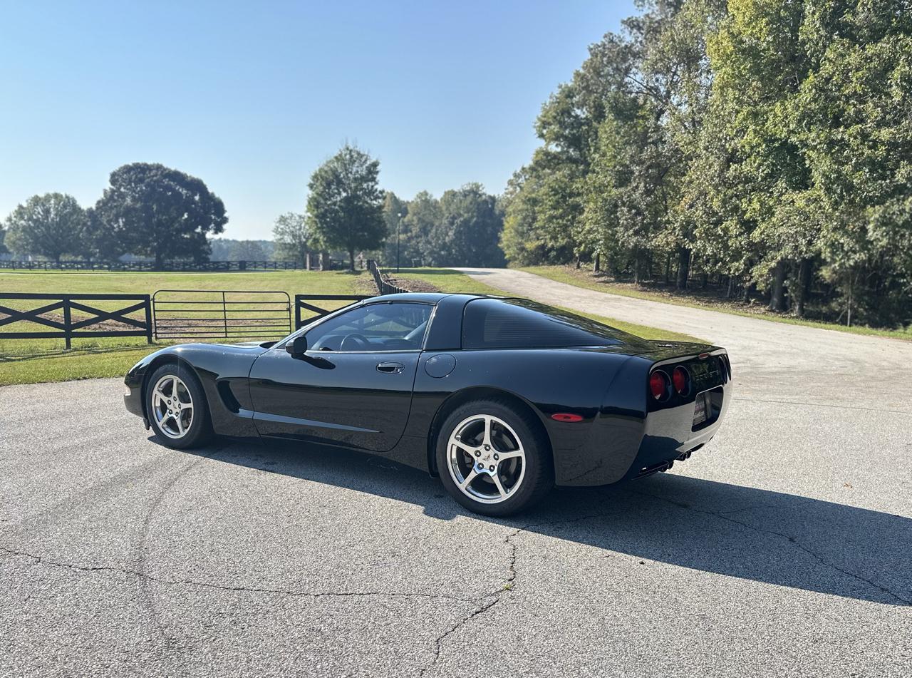 Chevrolet Corvette Coupe 2002