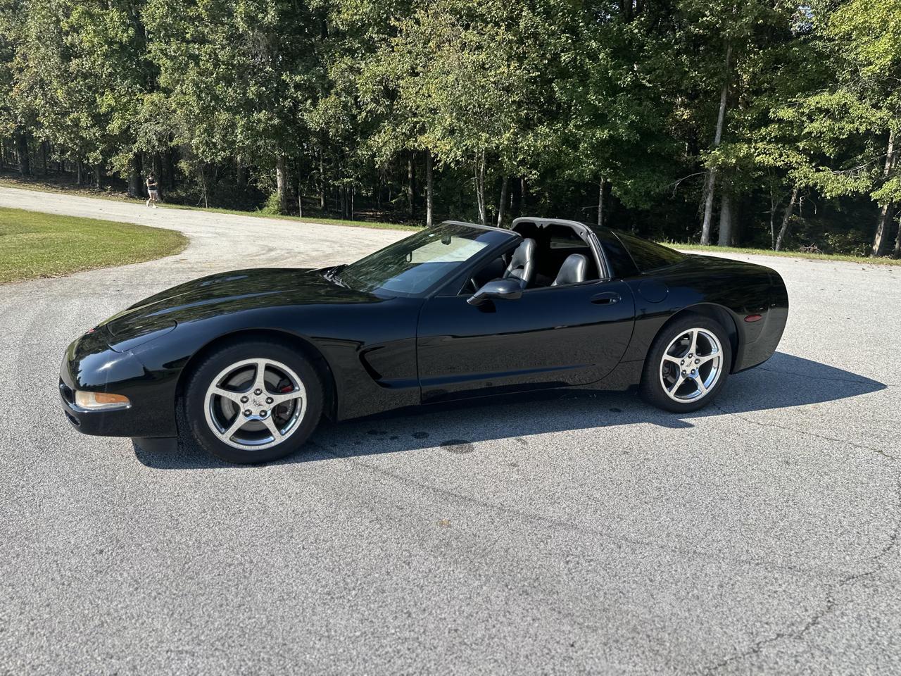 Chevrolet Corvette Coupe 2002