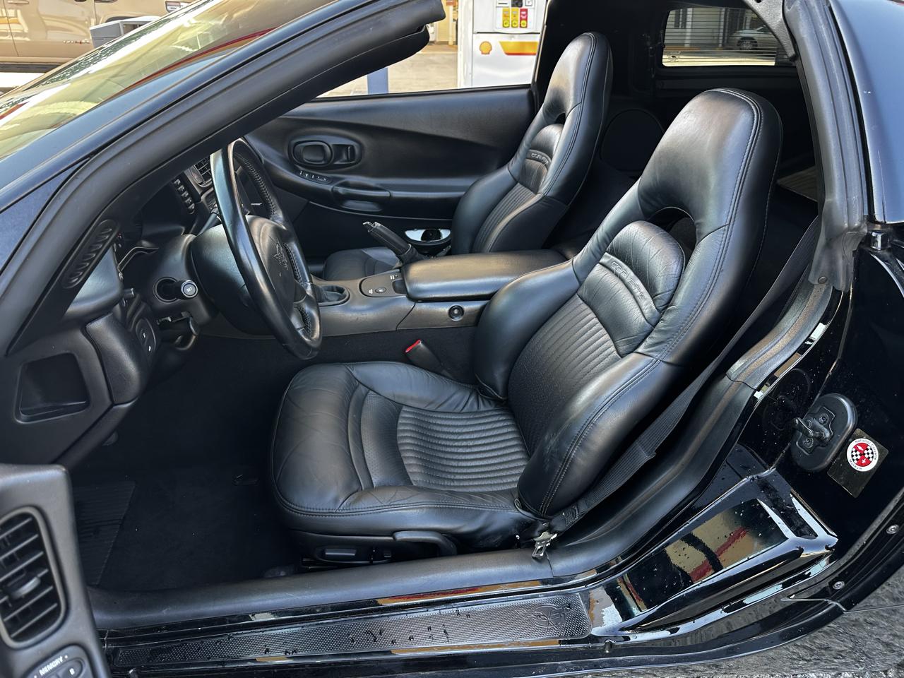 Chevrolet Corvette Coupe 2002