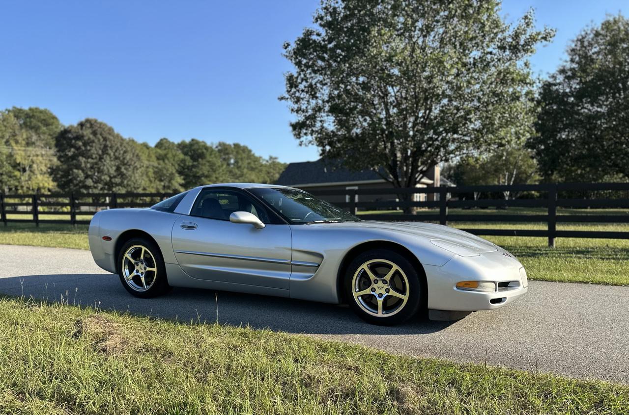 Chevrolet Corvette Coupe 2002