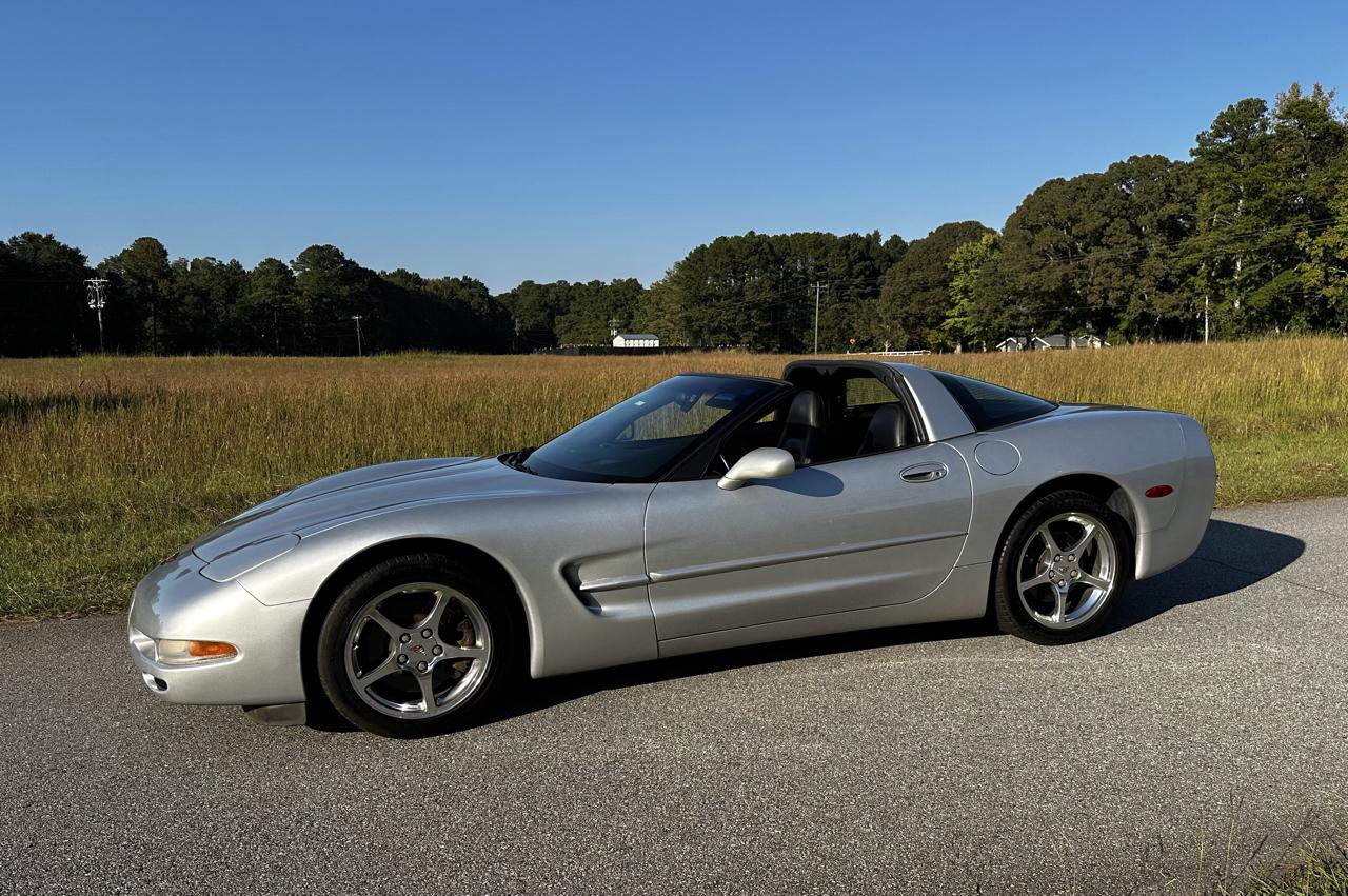 Chevrolet Corvette Coupe 2002