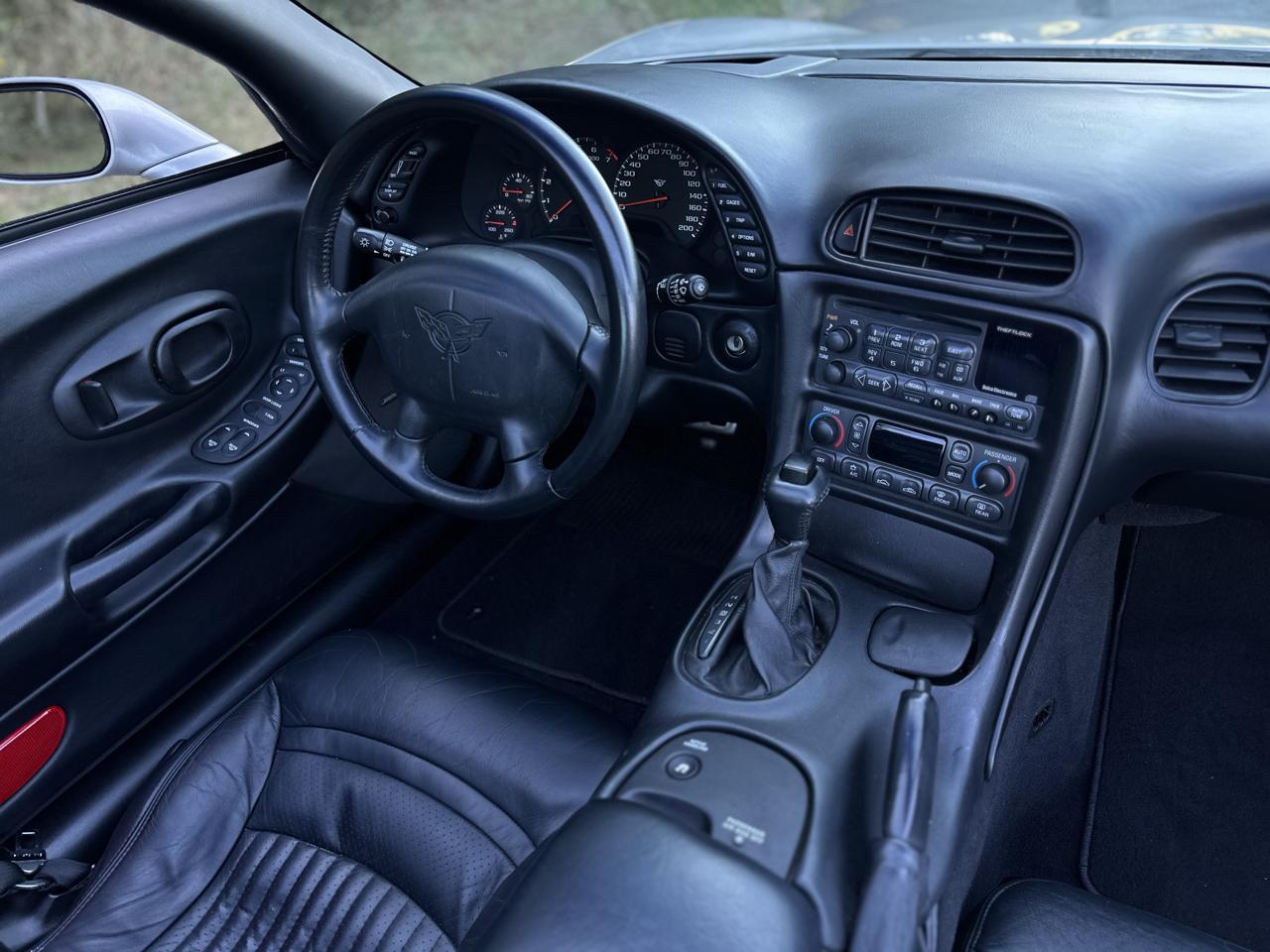 Chevrolet Corvette Coupe 2002