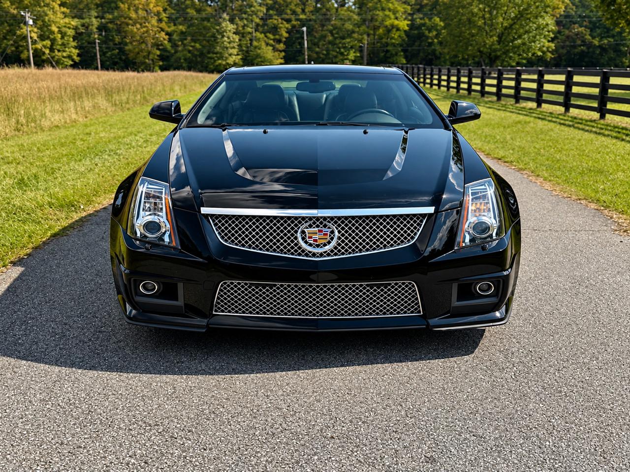 Cadillac CTS V Coupe 2011