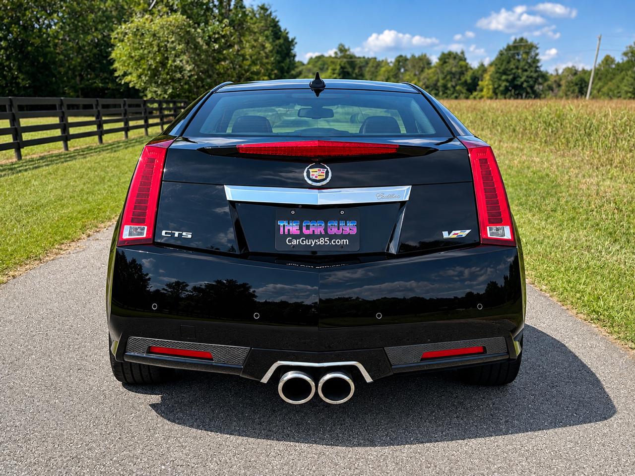 Cadillac CTS V Coupe 2011