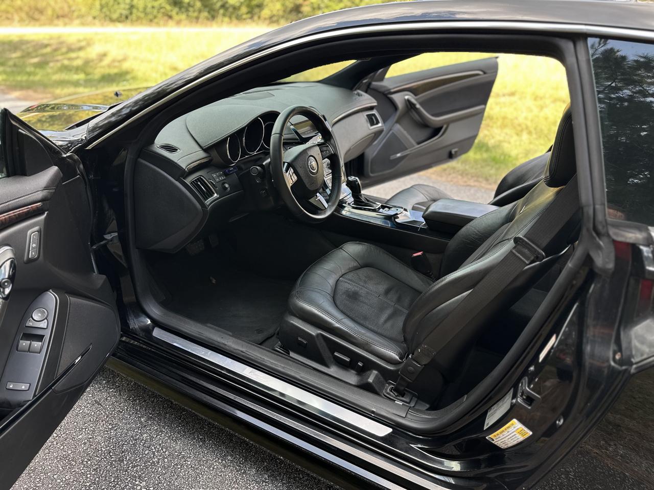 Cadillac CTS V Coupe 2011