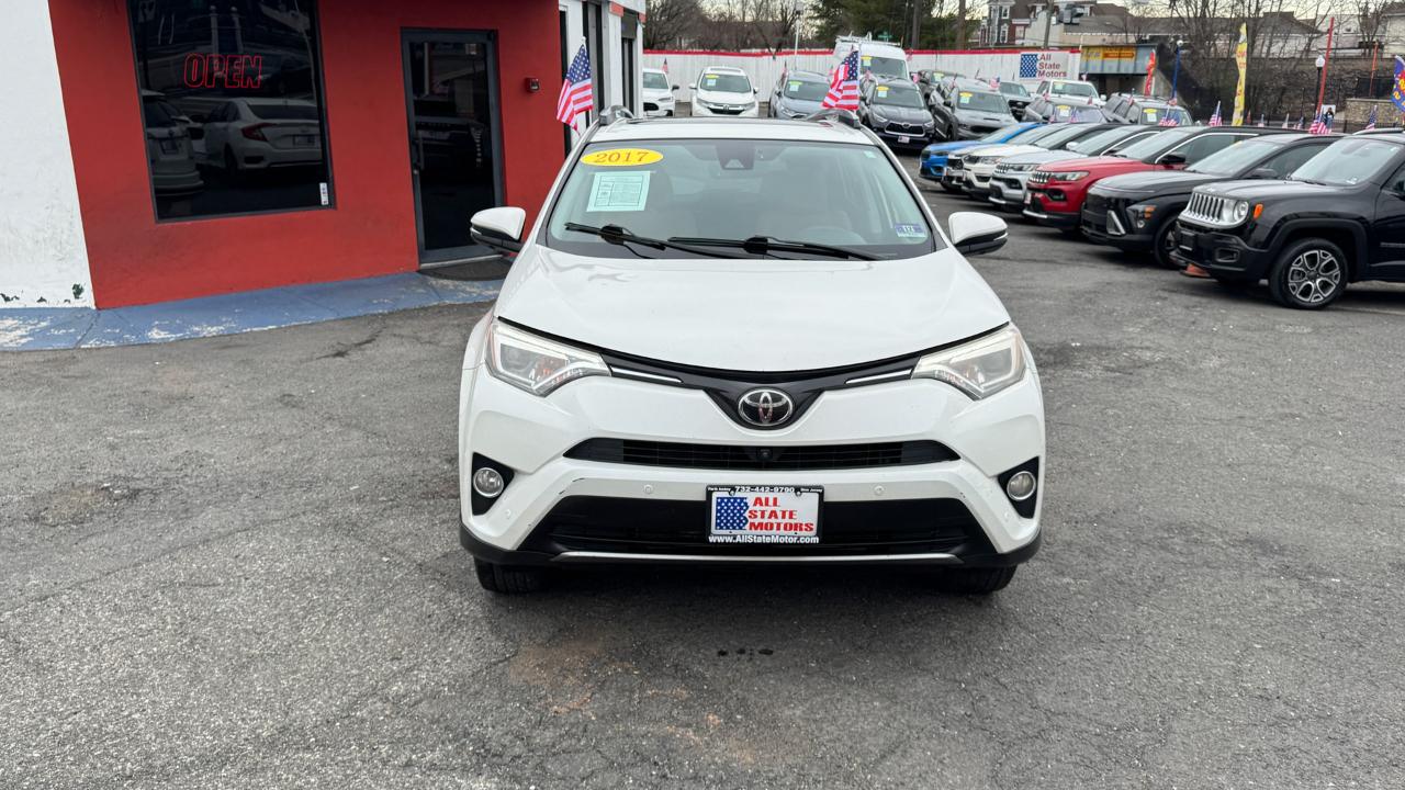 Toyota RAV4 Platinum AWD (Natl) 2017