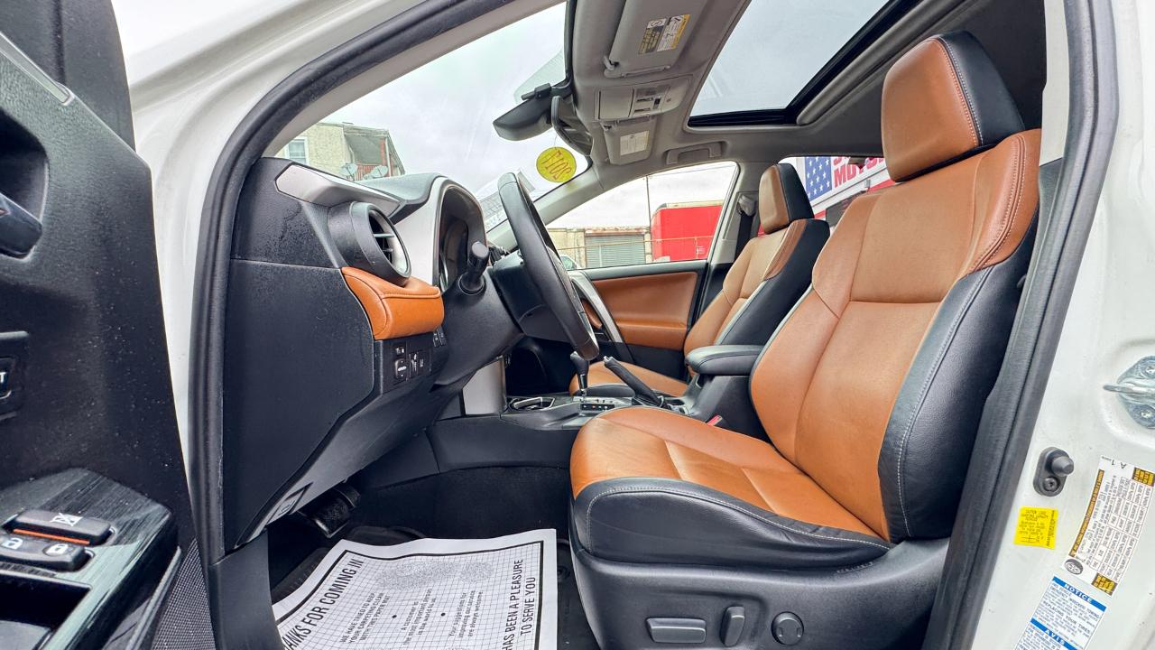 Toyota RAV4 Platinum AWD (Natl) 2017