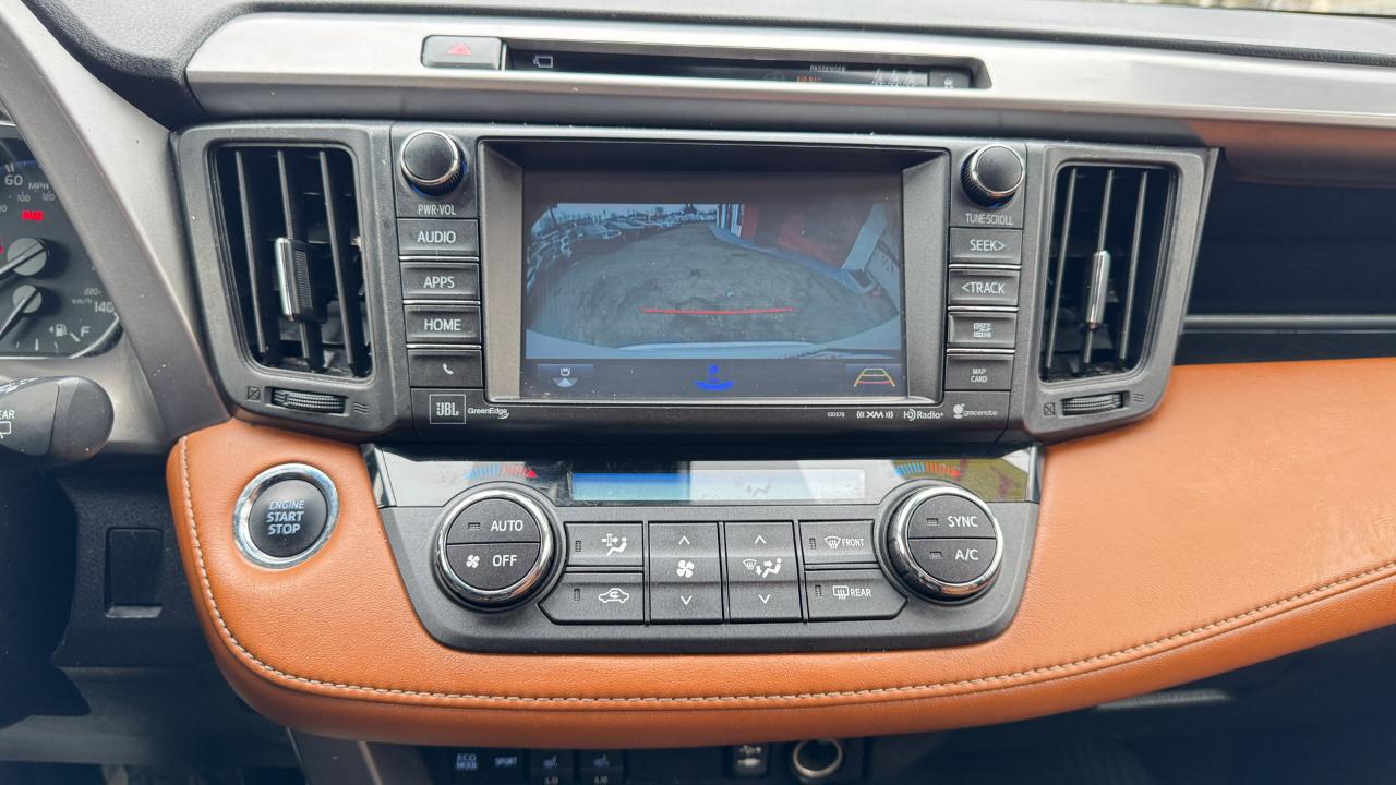 Toyota RAV4 Platinum AWD (Natl) 2017