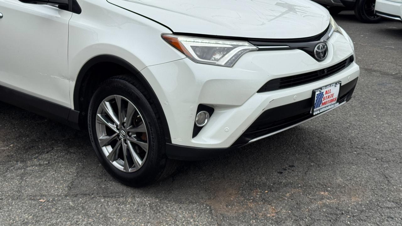 Toyota RAV4 Platinum AWD (Natl) 2017