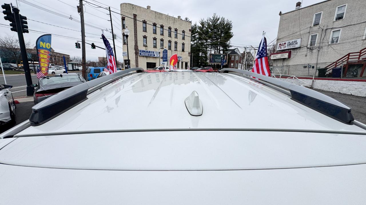 Toyota RAV4 Platinum AWD (Natl) 2017