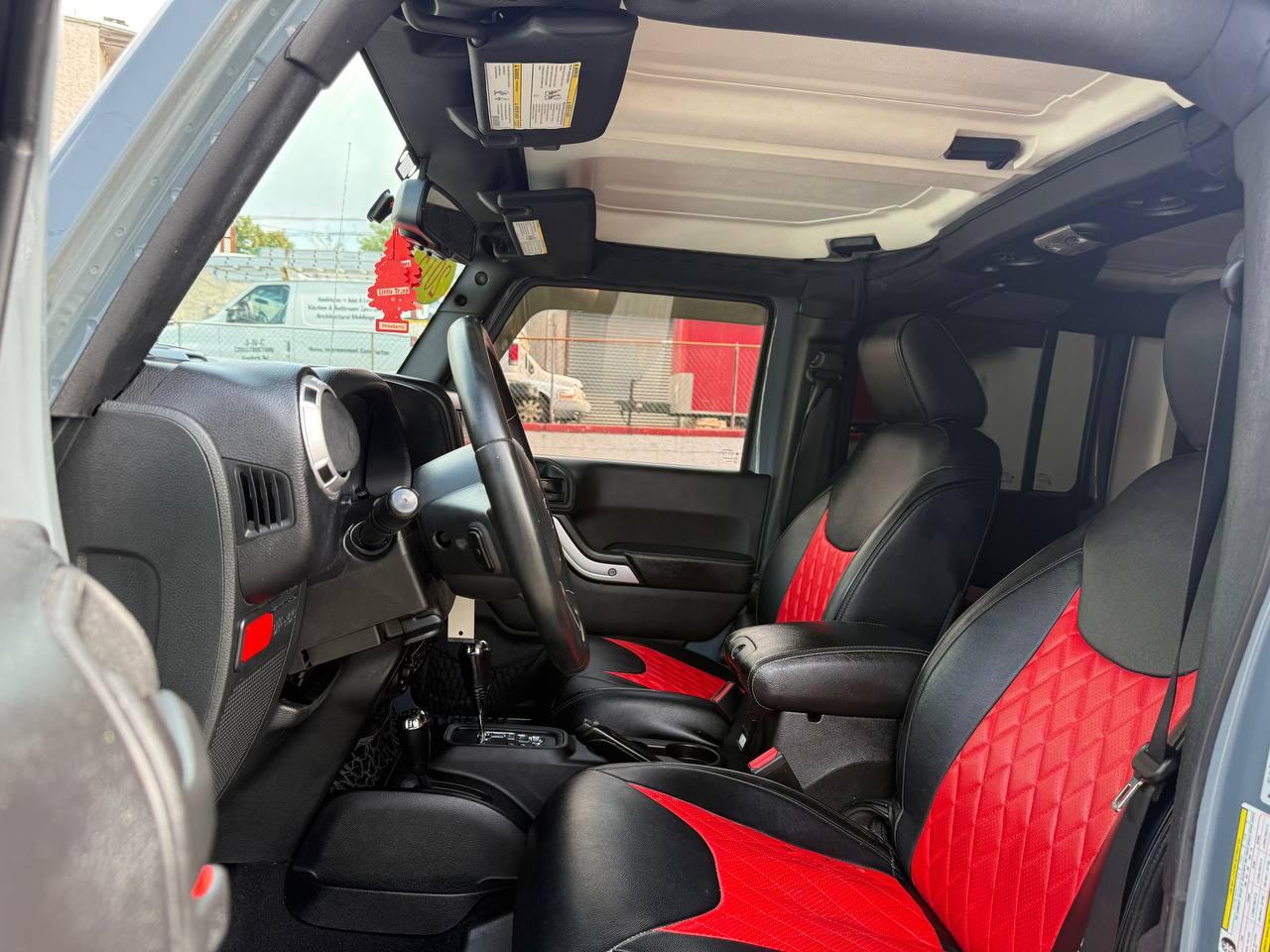 Jeep Wrangler Unlimited 4WD 4dr Rubicon Hard Rock 2015