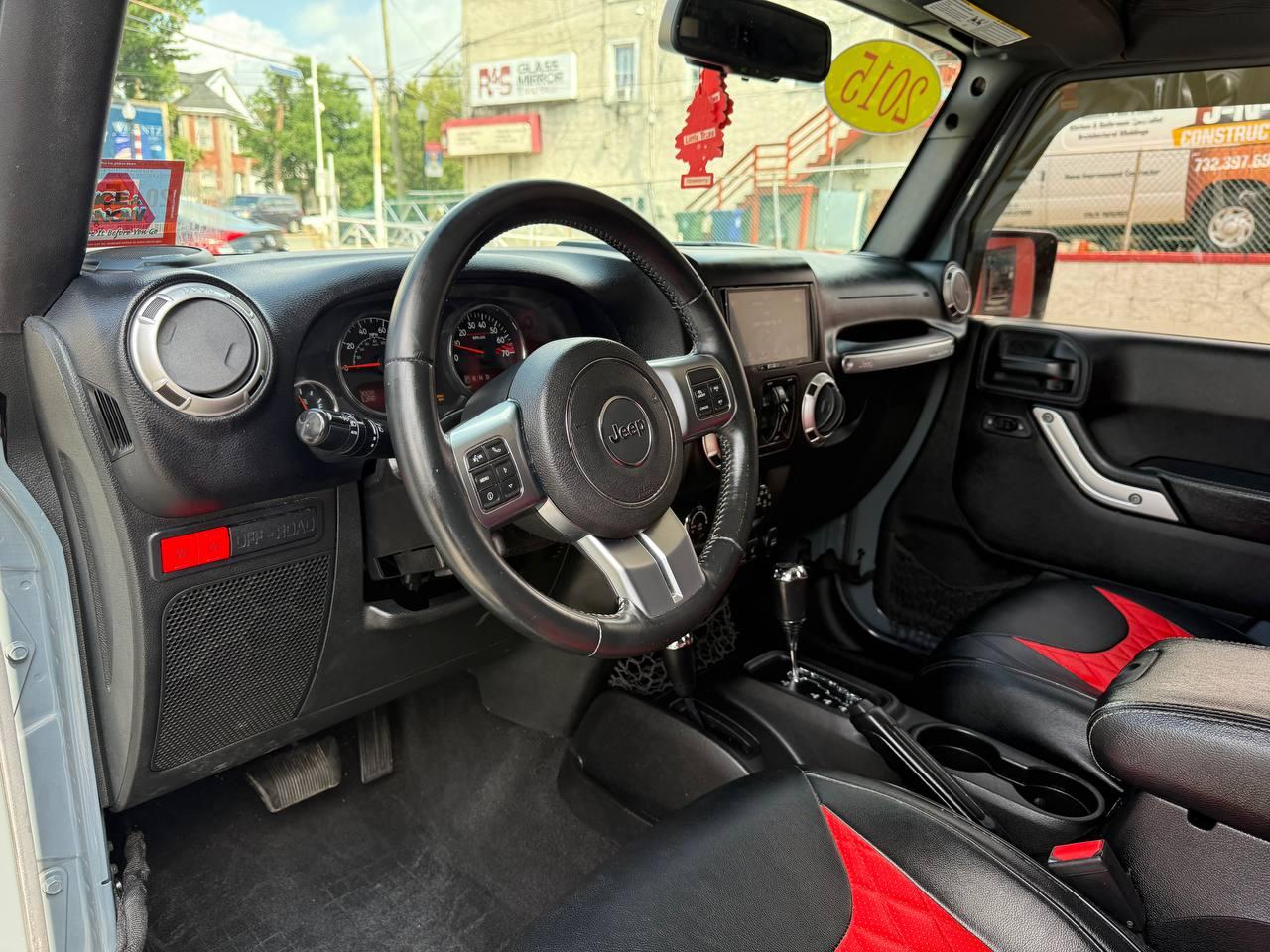 Jeep Wrangler Unlimited 4WD 4dr Rubicon Hard Rock 2015