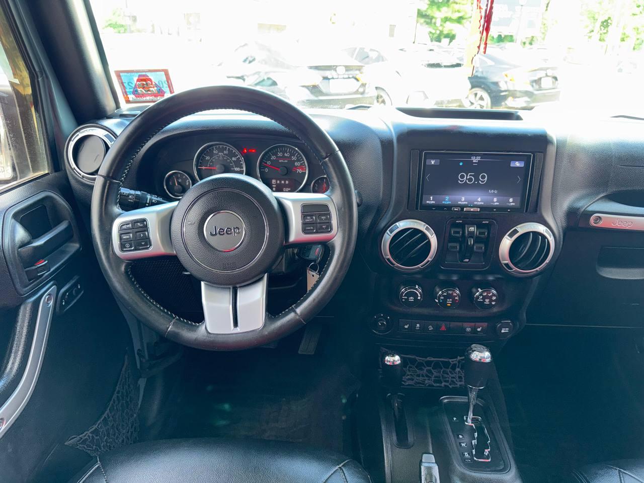 Jeep Wrangler Unlimited 4WD 4dr Rubicon Hard Rock 2015