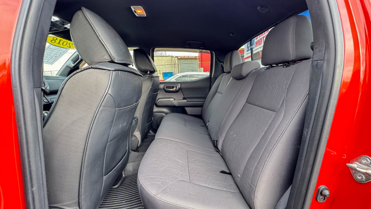 Toyota Tacoma TRD Off Road Double Cab 5' Bed V6 4x4 AT (Natl) 2018