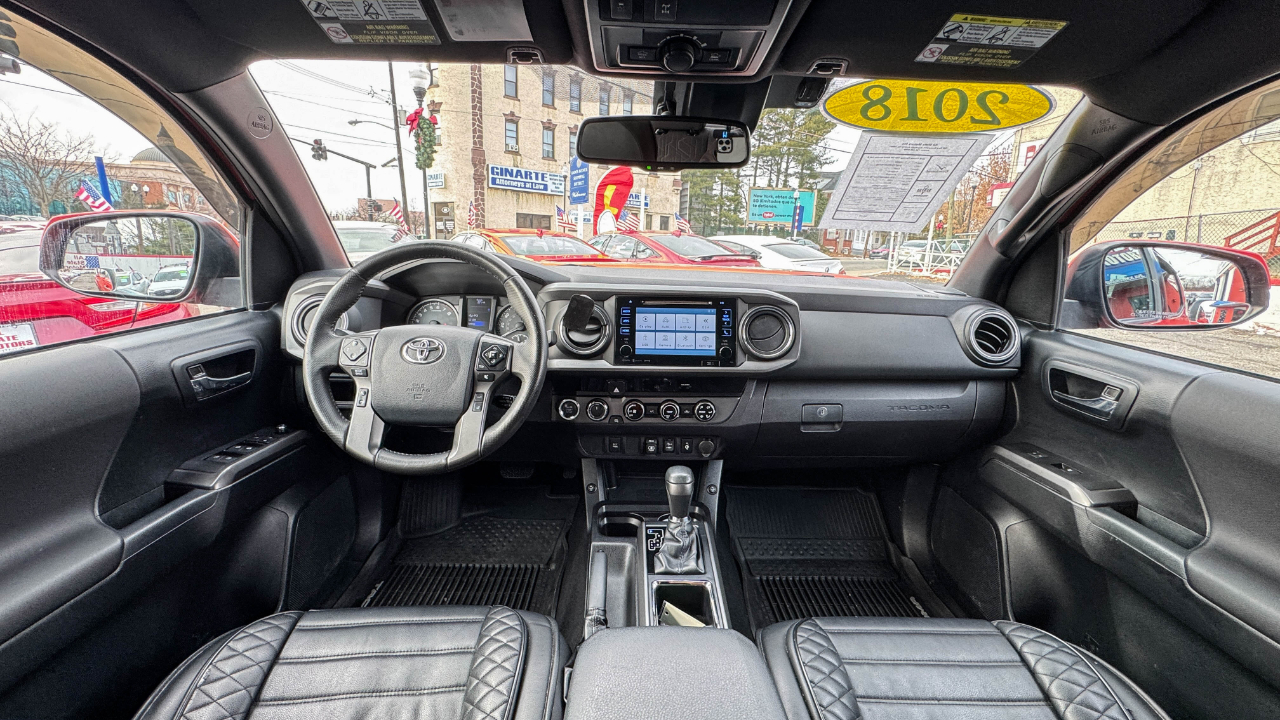 Toyota Tacoma TRD Off Road Double Cab 5' Bed V6 4x4 AT (Natl) 2018