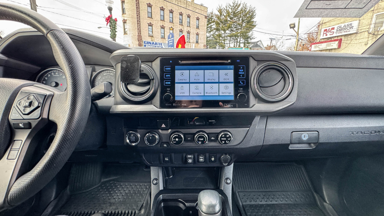 Toyota Tacoma TRD Off Road Double Cab 5' Bed V6 4x4 AT (Natl) 2018