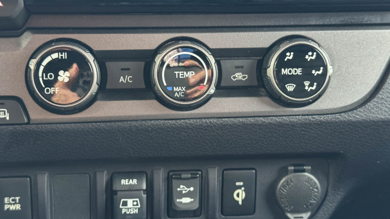 Toyota Tacoma TRD Off Road Double Cab 5' Bed V6 4x4 AT (Natl) 2018