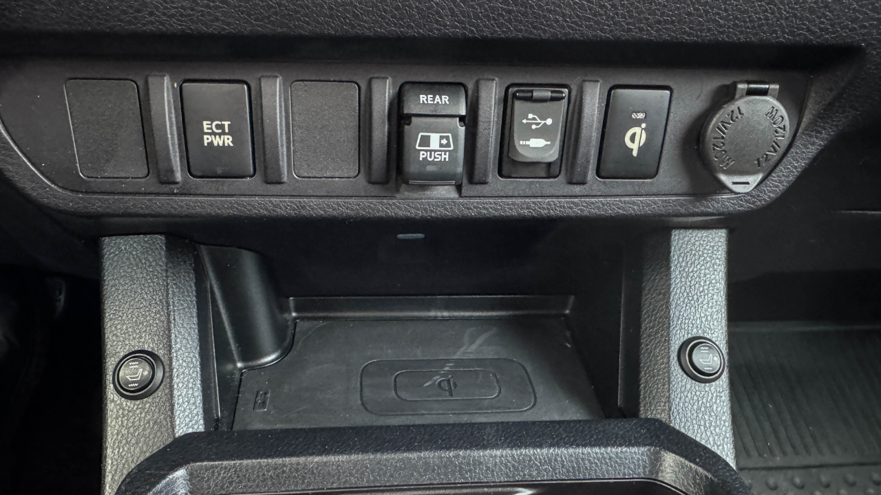 Toyota Tacoma TRD Off Road Double Cab 5' Bed V6 4x4 AT (Natl) 2018